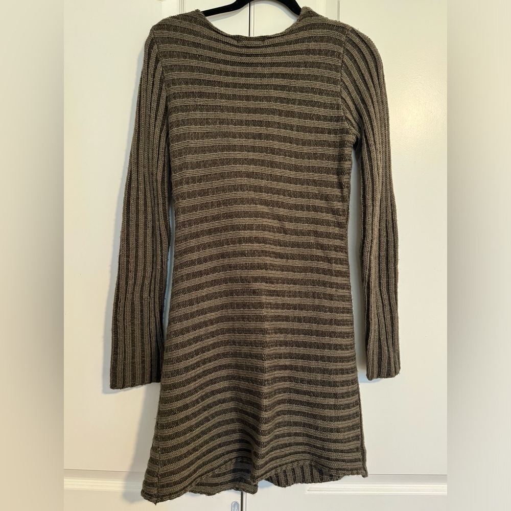 Belamie Women’s French Ribbed Cardigan - Picture 3 of 6